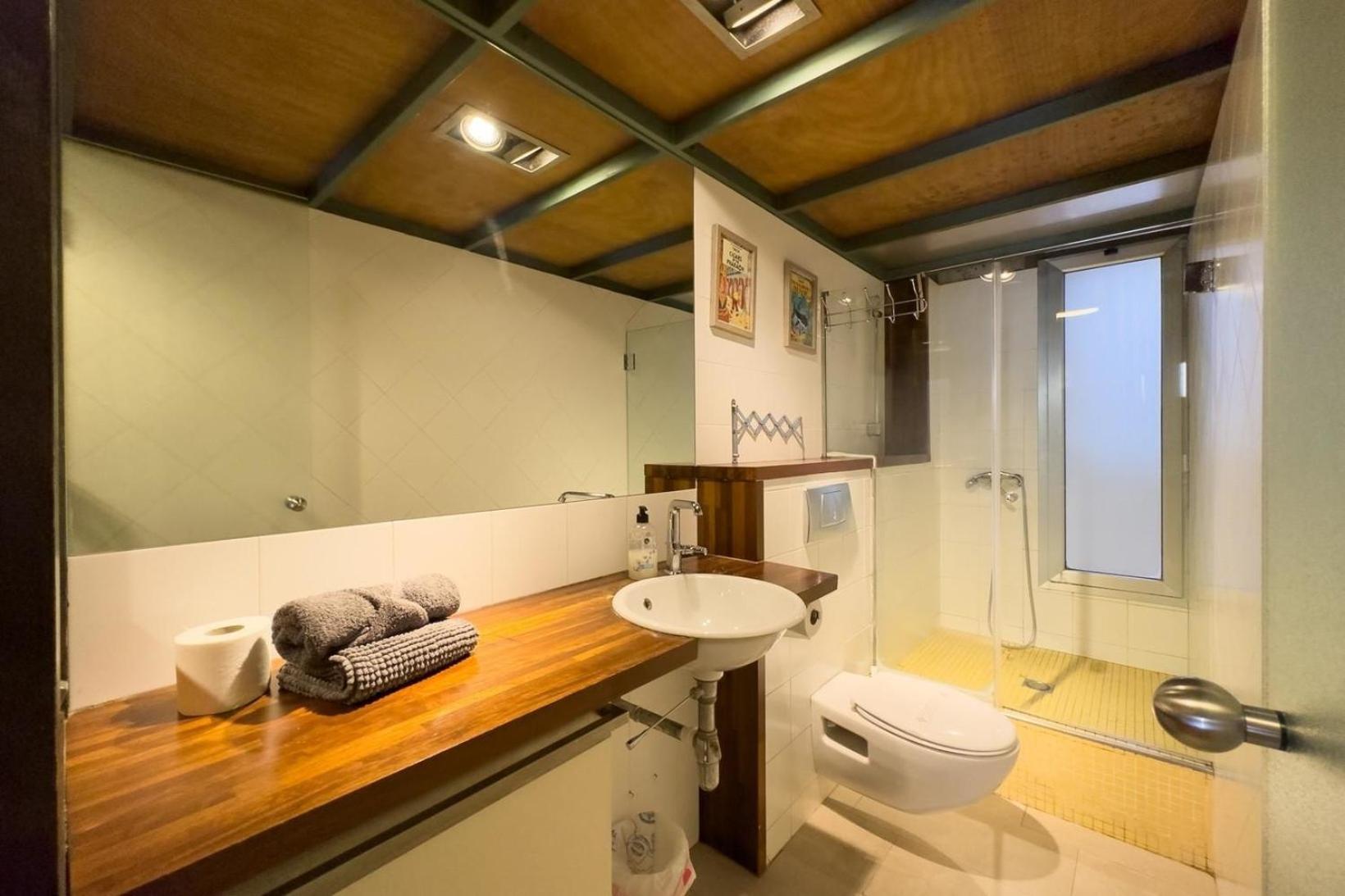 Fuer 5 Personen Ca 70 Qm In Barcelona-gracia, Costa Brava Costa Del Maresme * Barcellona